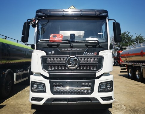 國六陜汽德龍前四后八鋁合金運油車 國六陜汽德龍前四后八鋁合金運油車